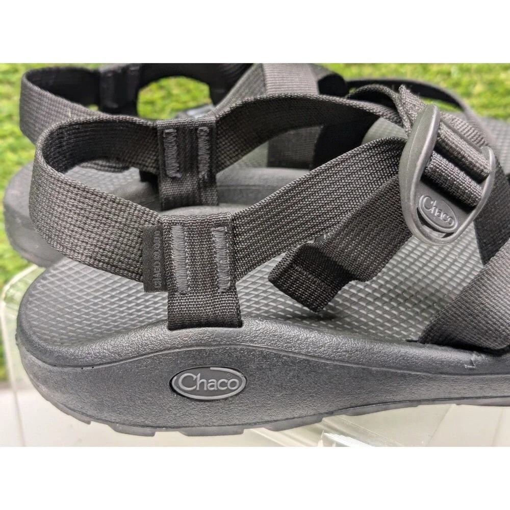 Chaco Men's Z1 Classic Adjustable Outdoor Sandals US Men’s Size 12 Black J106763